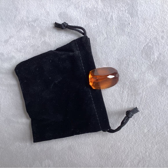 Jewelery - Picture 2 of 8